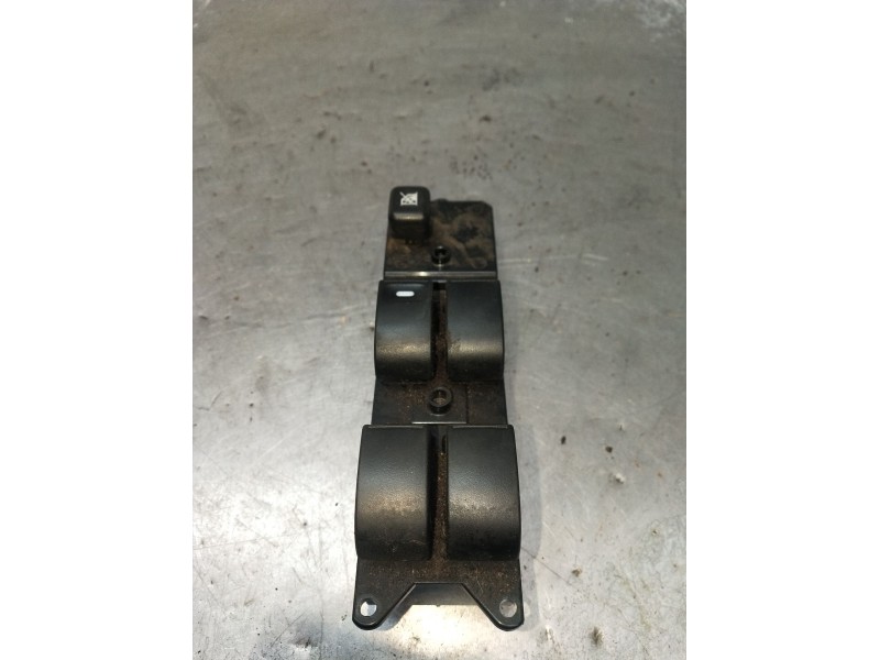 Recambio de mando elevalunas delantero izquierdo para mitsubishi l200 / triton (ka_t, kb_t) 2.5 di-d 4wd (kb4t) referencia OEM I