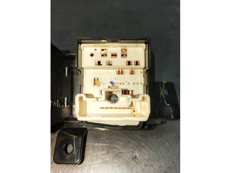 Recambio de mando multifuncion para mitsubishi l200 / triton (ka_t, kb_t) 2.5 di-d 4wd (kb4t) referencia OEM IAM 183574  2005