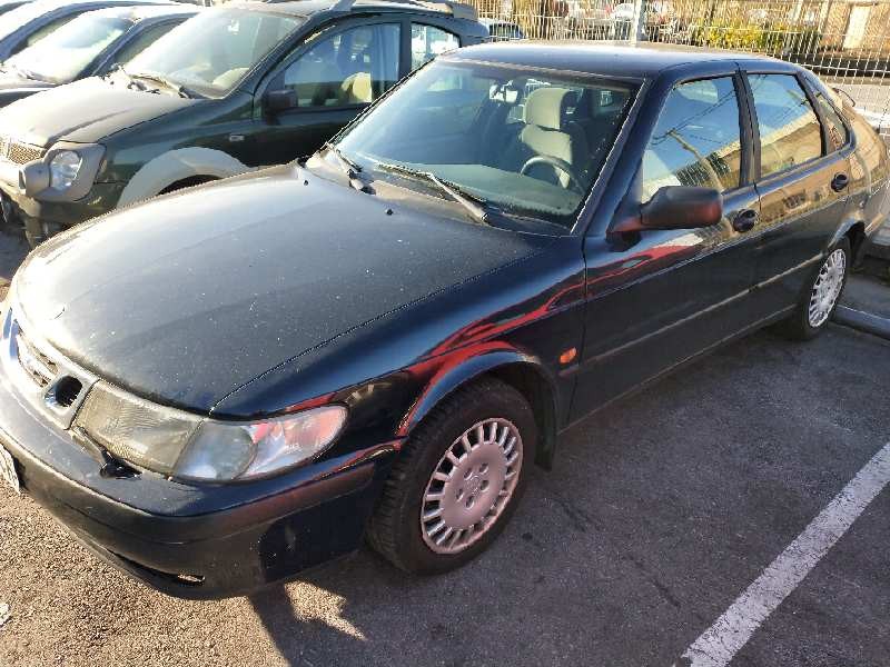 saab 9-3 berlina del año 2000
