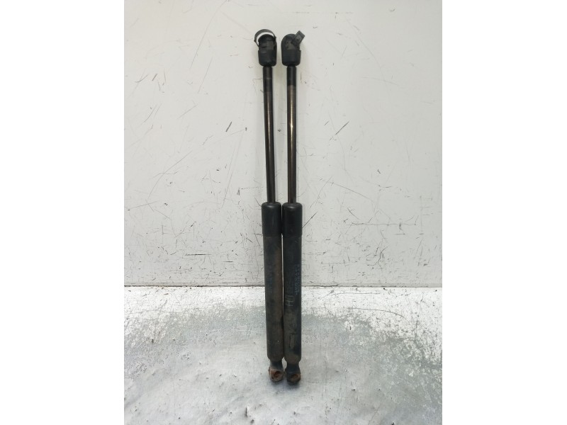 Recambio de amortiguadores maletero / porton para kia cee´d hatchback (ed) 1.6 crdi 115 referencia OEM IAM 817801H520  2006