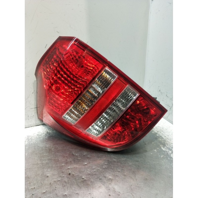 Recambio de piloto trasero izquierdo para kia cee´d hatchback (ed) 1.6 crdi 115 referencia OEM IAM   2006