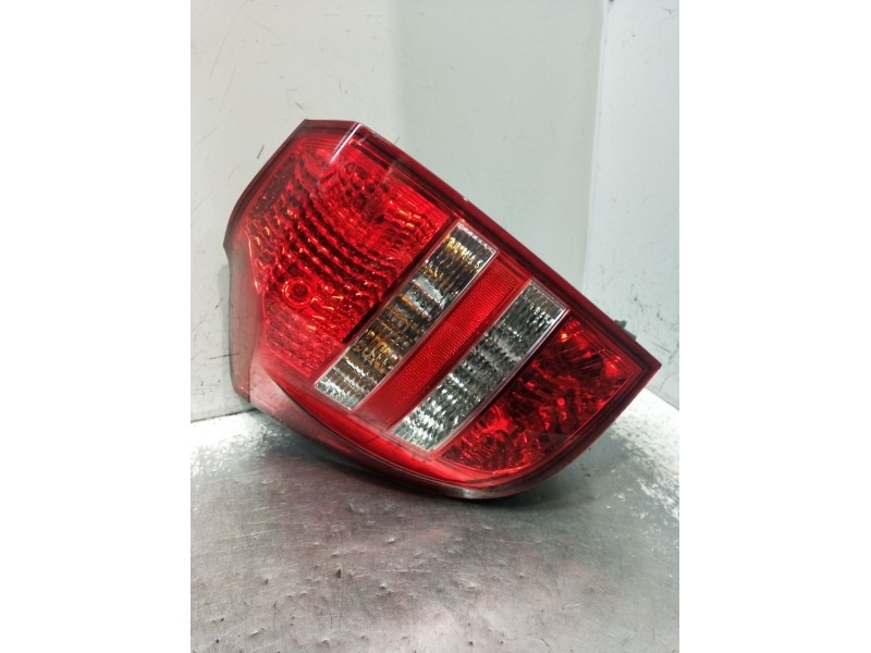 Recambio de piloto trasero izquierdo para kia cee´d hatchback (ed) 1.6 crdi 115 referencia OEM IAM   2006