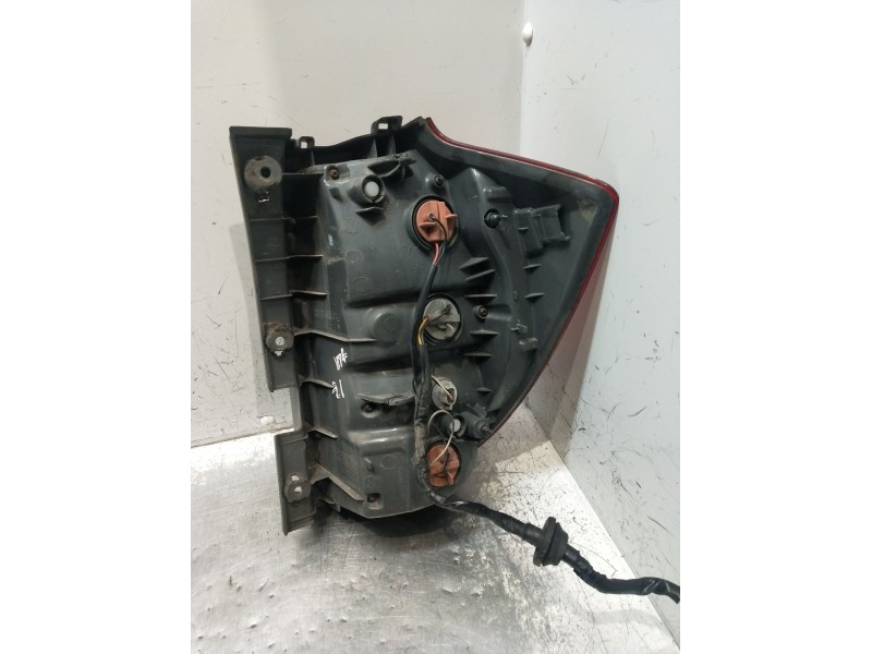 Recambio de piloto trasero izquierdo para kia cee´d hatchback (ed) 1.6 crdi 115 referencia OEM IAM   2006