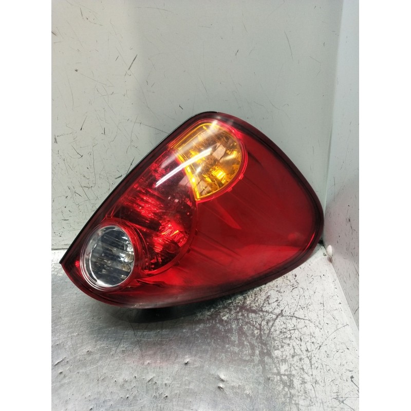 Recambio de piloto trasero derecho para mitsubishi l200 / triton (ka_t, kb_t) 2.5 di-d 4wd (kb4t) referencia OEM IAM   2005