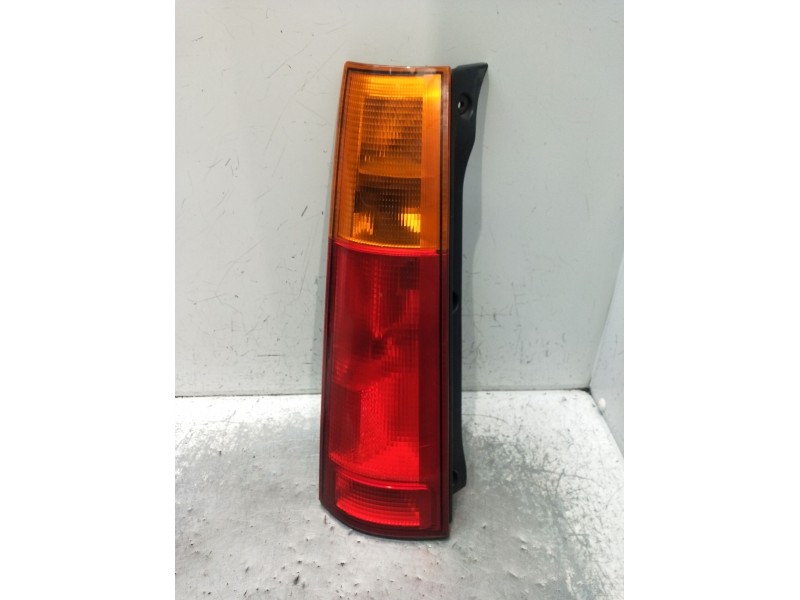 Recambio de piloto trasero izquierdo para honda cr-v i (rd) 2.0 16v 4wd (rd1, rd3) referencia OEM IAM 0432200  1996