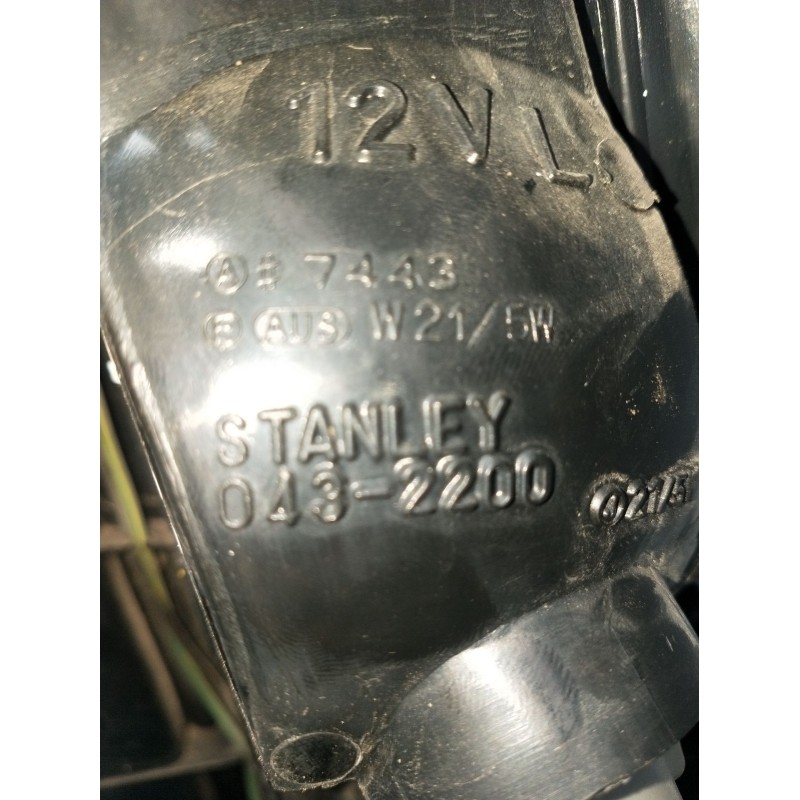 Recambio de piloto trasero izquierdo para honda cr-v i (rd) 2.0 16v 4wd (rd1, rd3) referencia OEM IAM 0432200  1996