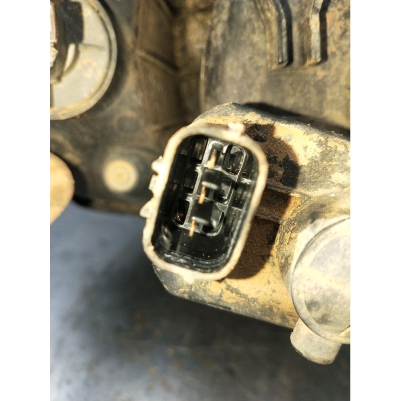 Recambio de faro izquierdo para mitsubishi l200 / triton (ka_t, kb_t) 2.5 di-d 4wd (kb4t) referencia OEM IAM   2005