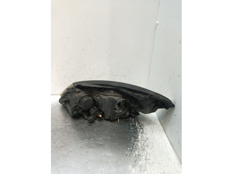 Recambio de faro derecho para kia cee´d hatchback (ed) 1.6 crdi 115 referencia OEM IAM 921021H000 071123072247 2006