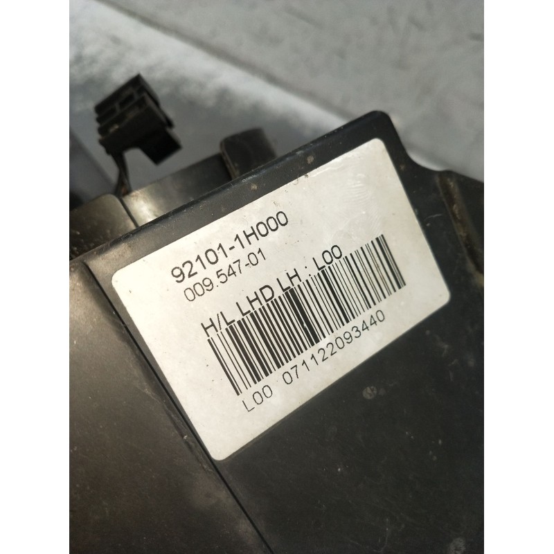 Recambio de faro izquierdo para kia cee´d hatchback (ed) 1.6 crdi 115 referencia OEM IAM 921011H000 071122093440 2006