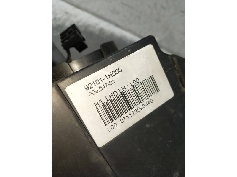 Recambio de faro izquierdo para kia cee´d hatchback (ed) 1.6 crdi 115 referencia OEM IAM 921011H000 071122093440 2006