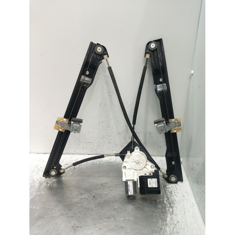 Recambio de elevalunas delantero izquierdo para volkswagen caddy iv furgoneta/monovolumen (saa, sah) 2.0 tdi referencia OEM IAM 