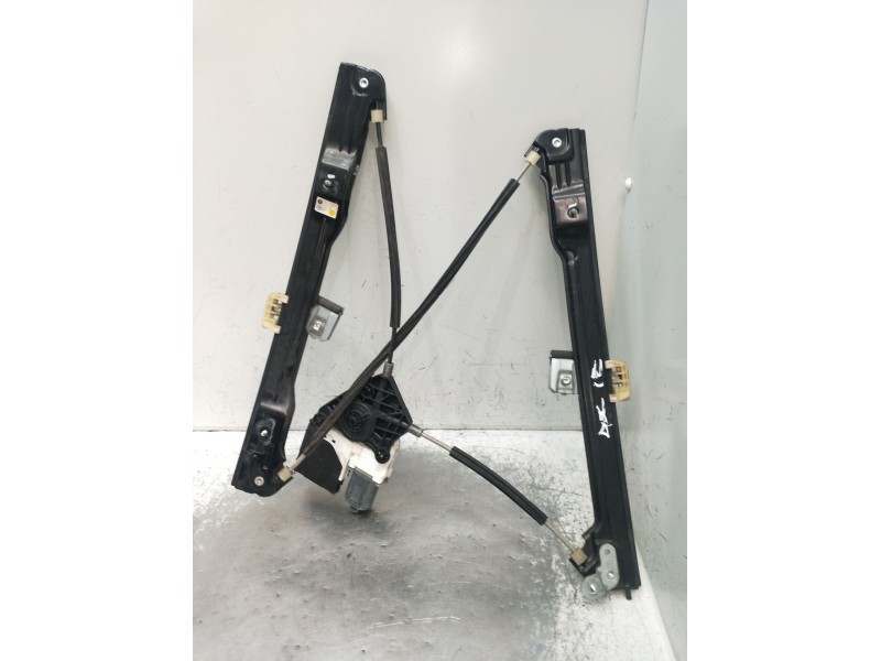 Recambio de elevalunas delantero izquierdo para volkswagen caddy iv furgoneta/monovolumen (saa, sah) 2.0 tdi referencia OEM IAM 