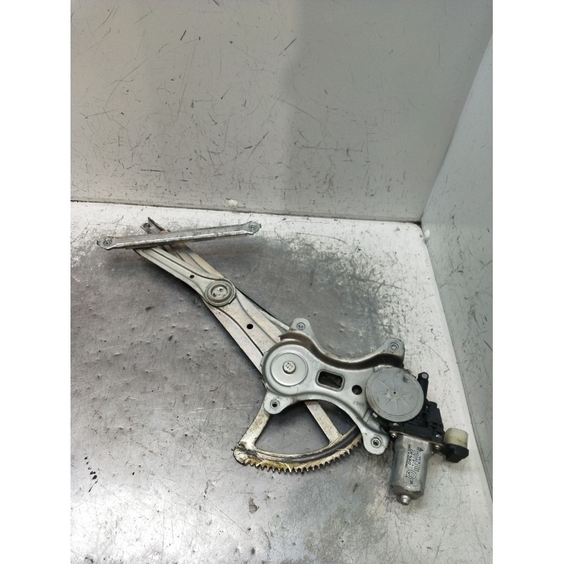 Recambio de elevalunas delantero derecho para mitsubishi l200 / triton (ka_t, kb_t) 2.5 di-d 4wd (kb4t) referencia OEM IAM AE062