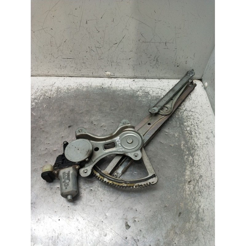 Recambio de elevalunas delantero izquierdo para mitsubishi l200 / triton (ka_t, kb_t) 2.5 di-d 4wd (kb4t) referencia OEM IAM AE0