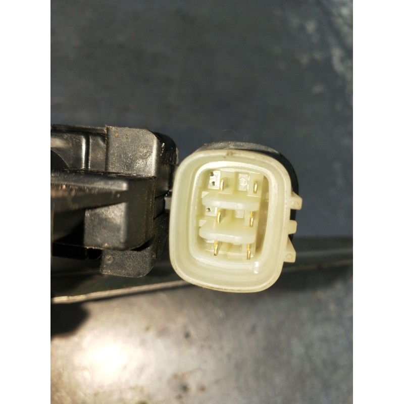 Recambio de elevalunas trasero derecho para mitsubishi l200 / triton (ka_t, kb_t) 2.5 di-d 4wd (kb4t) referencia OEM IAM AE06204