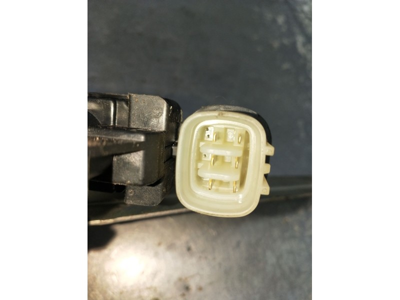 Recambio de elevalunas trasero derecho para mitsubishi l200 / triton (ka_t, kb_t) 2.5 di-d 4wd (kb4t) referencia OEM IAM AE06204