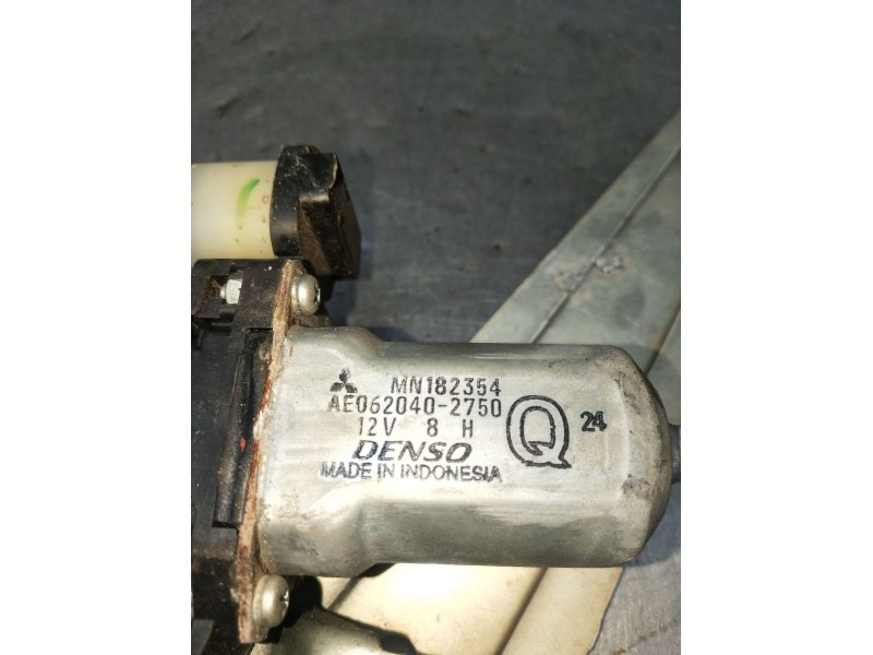 Recambio de elevalunas trasero izquierdo para mitsubishi l200 / triton (ka_t, kb_t) 2.5 di-d 4wd (kb4t) referencia OEM IAM MN182