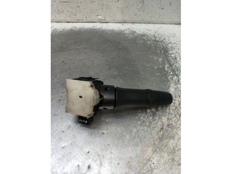 Recambio de mando luces para mitsubishi l200 / triton (ka_t, kb_t) 2.5 di-d 4wd (kb4t) referencia OEM IAM E380013  2005