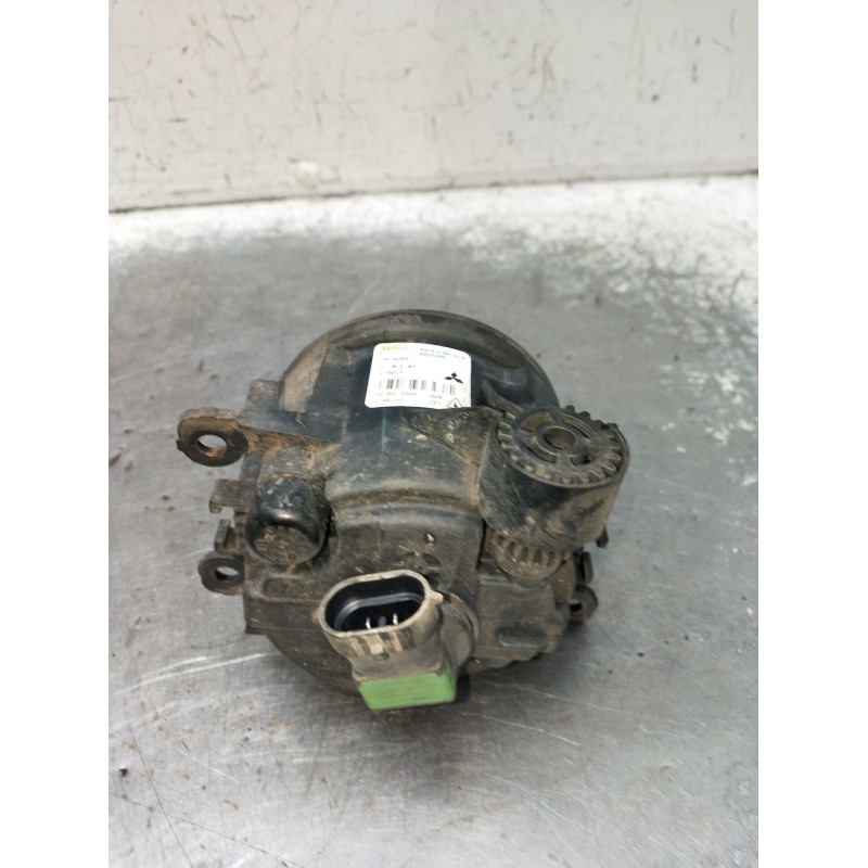 Recambio de faro antiniebla derecho para mitsubishi l200 / triton (ka_t, kb_t) 2.5 di-d 4wd (kb4t) referencia OEM IAM 89203951  
