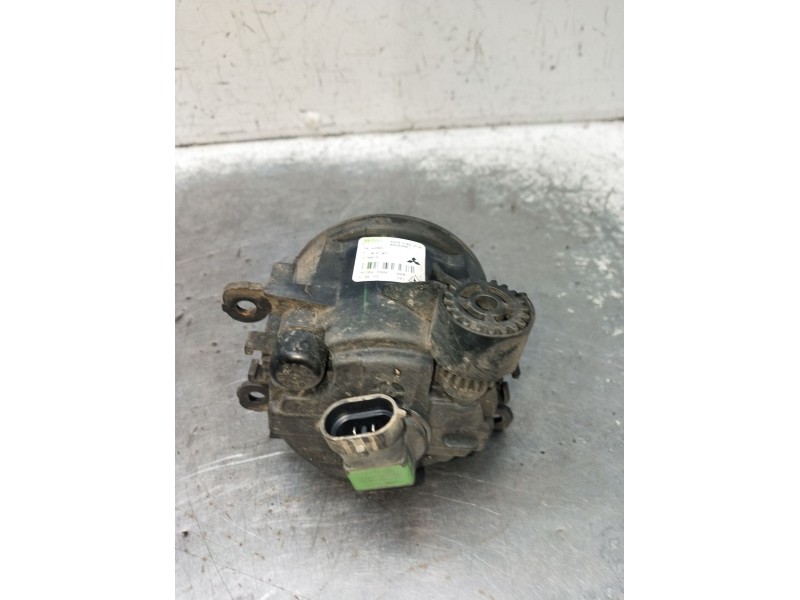 Recambio de faro antiniebla derecho para mitsubishi l200 / triton (ka_t, kb_t) 2.5 di-d 4wd (kb4t) referencia OEM IAM 89203951  