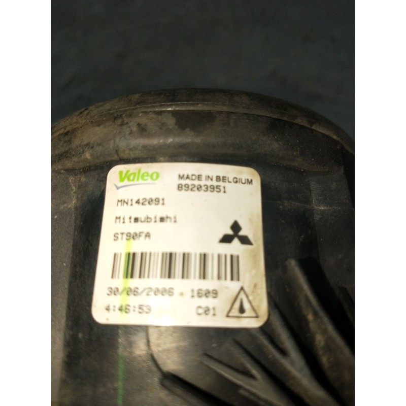 Recambio de faro antiniebla derecho para mitsubishi l200 / triton (ka_t, kb_t) 2.5 di-d 4wd (kb4t) referencia OEM IAM 89203951  