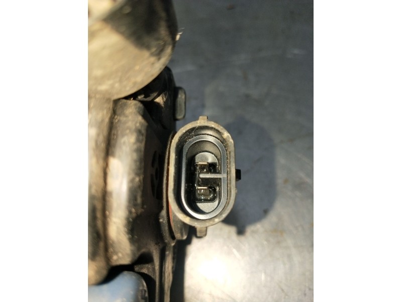 Recambio de faro antiniebla izquierdo para mitsubishi l200 / triton (ka_t, kb_t) 2.5 di-d 4wd (kb4t) referencia OEM IAM 89203951