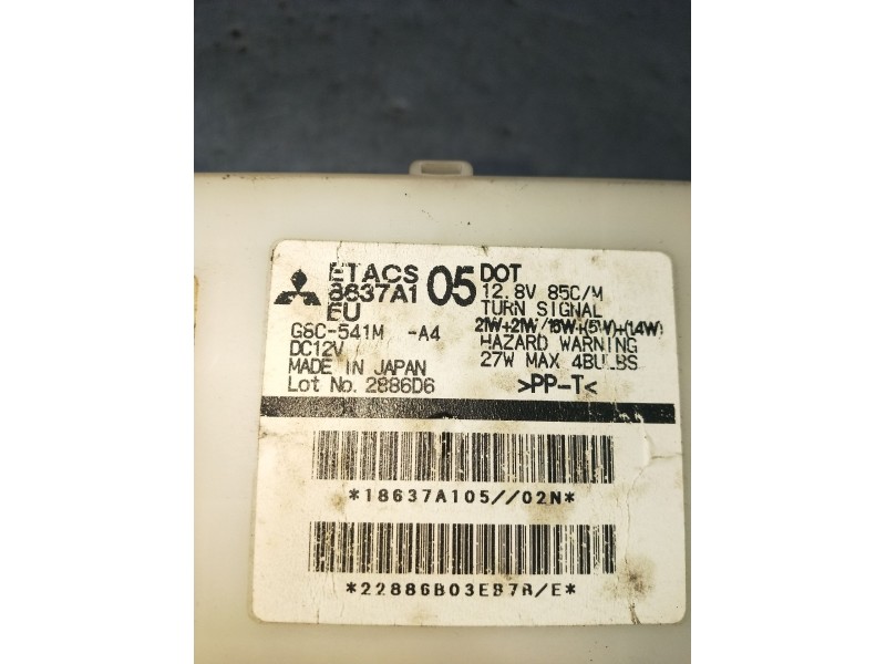 Recambio de caja reles / fusibles para mitsubishi l200 / triton (ka_t, kb_t) 2.5 di-d 4wd (kb4t) referencia OEM IAM G8C541MA4 86