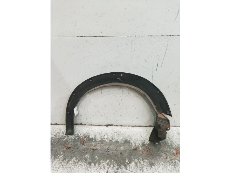 Recambio de aletin trasero derecho para mitsubishi l200 / triton (ka_t, kb_t) 2.5 di-d 4wd (kb4t) referencia OEM IAM   2005