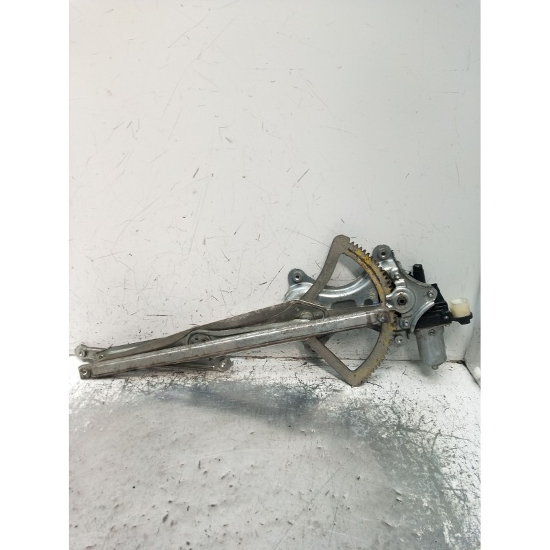 Recambio de elevalunas trasero derecho para mitsubishi l200 / triton (ka_t, kb_t) 2.5 di-d 4wd (kb4t) referencia OEM IAM   