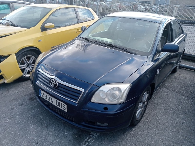 toyota avensis sedán (_t25_) del año 2005