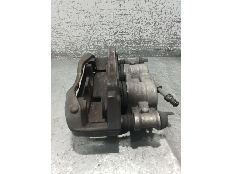 Recambio de pinza freno delantera izquierda para mercedes-benz clase v (w447) v 200 cdi / d (447.811, 447.813, 447.815) referenc