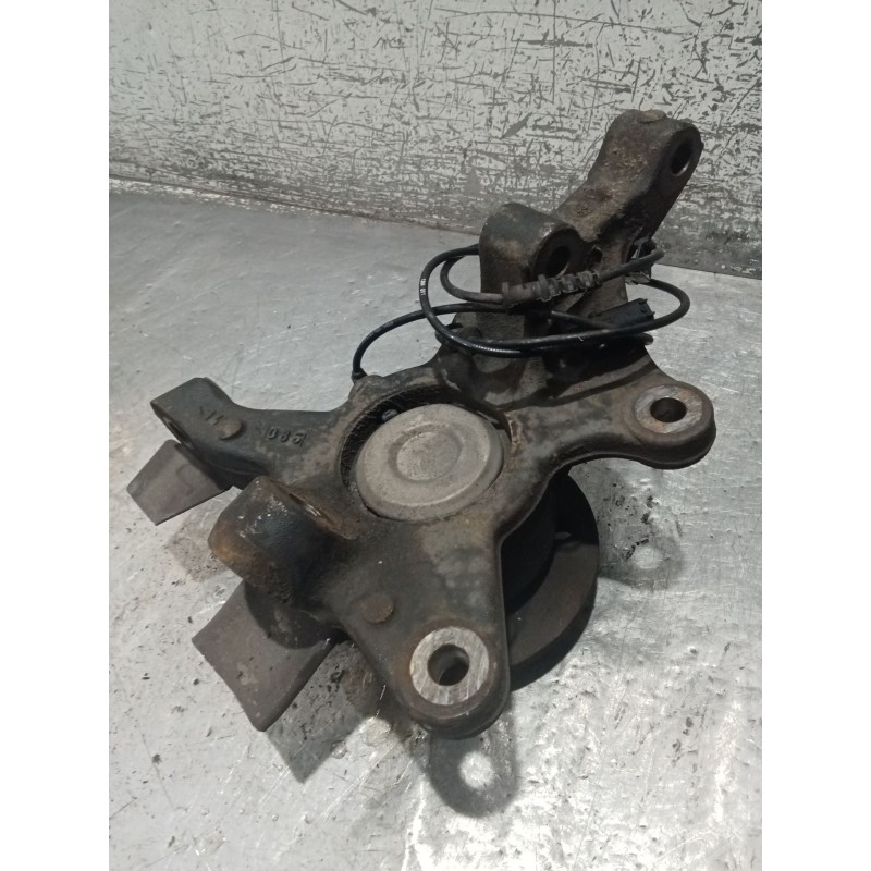 Recambio de mangueta delantera derecha para mercedes-benz clase v (w447) v 200 cdi / d (447.811, 447.813, 447.815) referencia OE