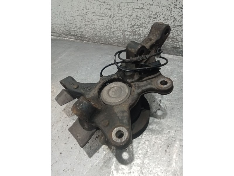 Recambio de mangueta delantera derecha para mercedes-benz clase v (w447) v 200 cdi / d (447.811, 447.813, 447.815) referencia OE