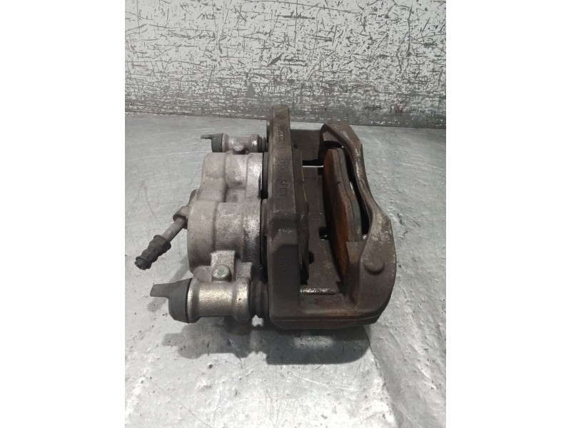 Recambio de pinza freno delantera derecha para mercedes-benz clase v (w447) v 200 cdi / d (447.811, 447.813, 447.815) referencia
