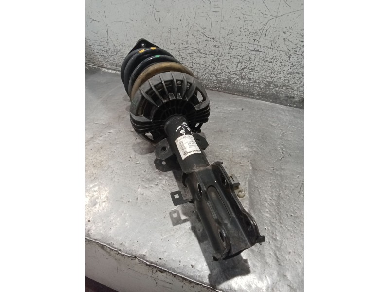 Recambio de amortiguador delantero izquierdo para mercedes-benz clase v (w447) v 200 cdi / d (447.811, 447.813, 447.815) referen