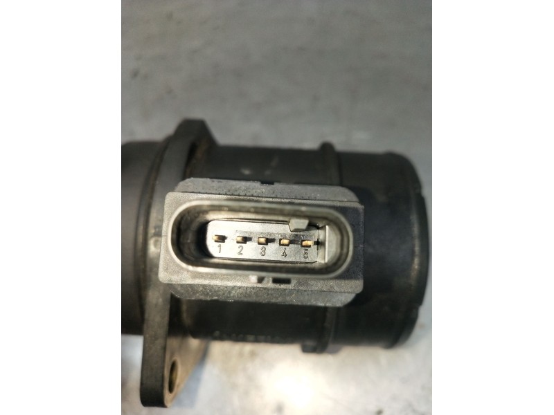 Recambio de caudalimetro para kia cee´d hatchback (ed) 1.6 crdi 115 referencia OEM IAM 9220930004 281642A401 2006