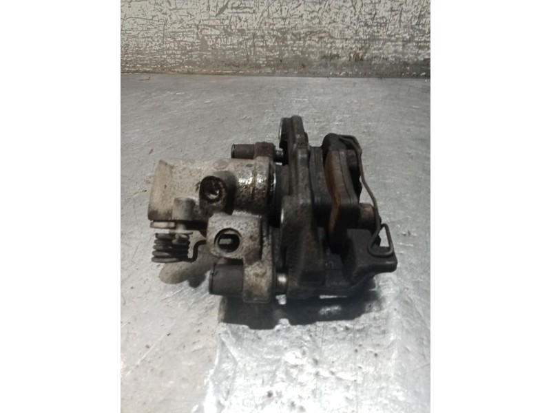 Recambio de pinza freno trasera derecha para ford focus ii turnier (da_, ffs, ds) 1.6 tdci referencia OEM IAM   05