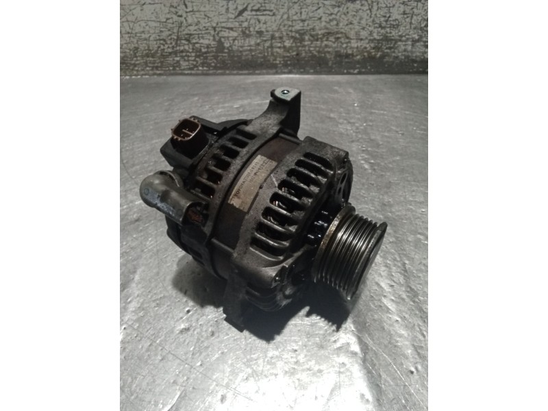 Recambio de alternador para toyota auris (_e15_) 1.4 d-4d (nde150_) referencia OEM IAM 270600N040 1042102320 06