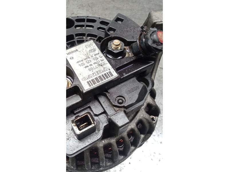 Recambio de alternador para volvo xc90 i (275) d5 awd referencia OEM IAM 30667788 0124625024 06 160A