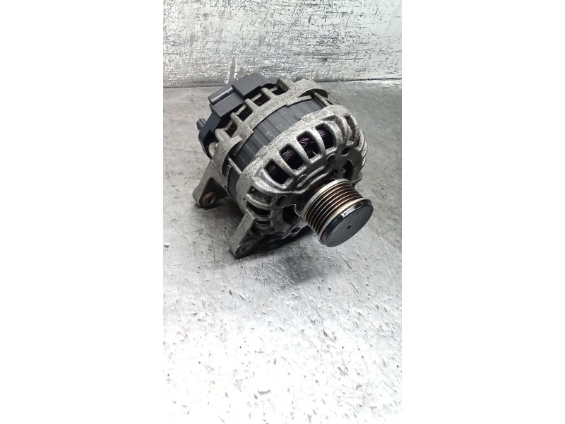 Recambio de alternador para dacia sandero ii (b8_) 1.5 dci referencia OEM IAM 231005933R 125A 12