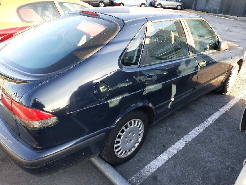saab 9-3 berlina del año 2000