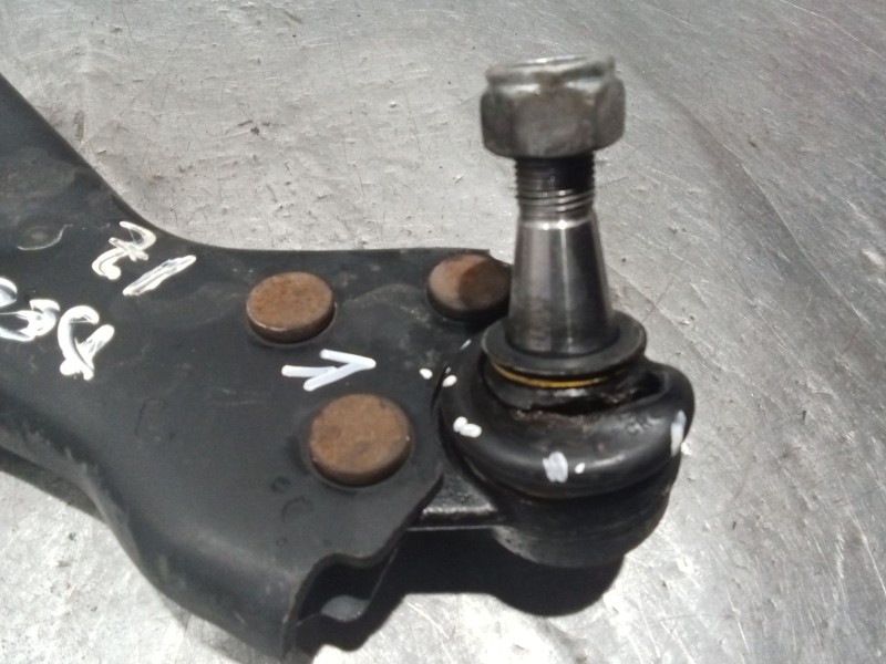 Recambio de brazo suspension inferior delantero izquierdo para mercedes-benz clase v (w447) v 200 cdi / d (447.811, 447.813, 447