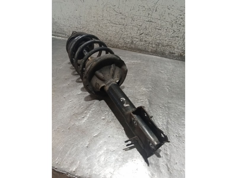Recambio de amortiguador delantero derecho para nissan almera ii hatchback (n16) 1.5 dci referencia OEM IAM   02