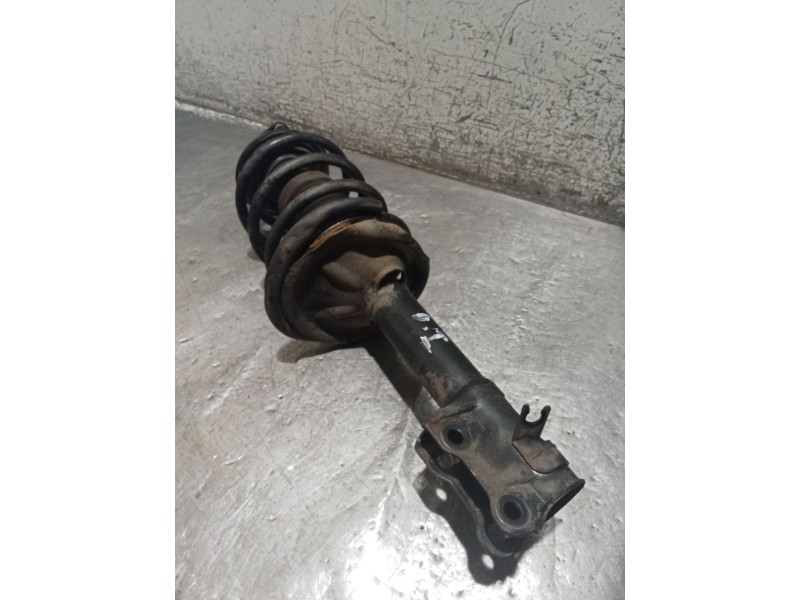 Recambio de amortiguador delantero izquierdo para nissan almera ii hatchback (n16) 1.5 dci referencia OEM IAM   02