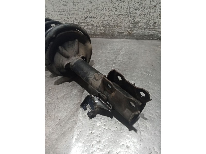 Recambio de amortiguador delantero izquierdo para nissan almera ii hatchback (n16) 1.5 dci referencia OEM IAM   02