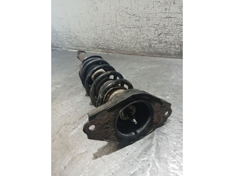 Recambio de amortiguador trasero izquierdo para nissan almera ii hatchback (n16) 1.5 dci referencia OEM IAM   02