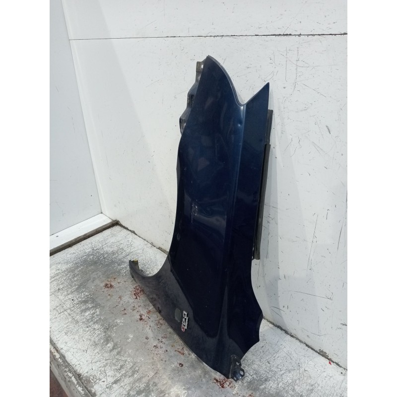 Recambio de aleta delantera izquierda para toyota avensis sedán (_t25_) 2.0 d-4d (cdt250_) referencia OEM IAM   