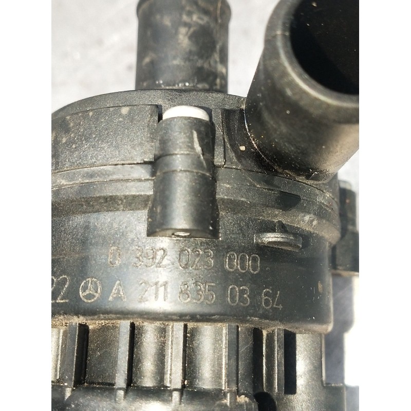 Recambio de bomba agua para mercedes-benz clase v (w447) v 200 cdi / d (447.811, 447.813, 447.815) referencia OEM IAM 0392023000