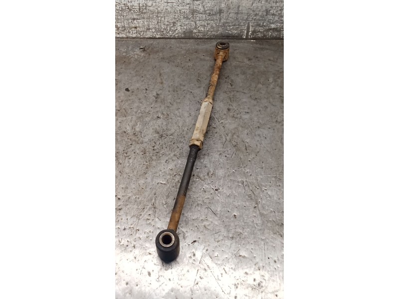 Recambio de brazo suspension superior trasero derecho para toyota corolla (_e11_) 1.4 16v (zze111_) referencia OEM IAM   00