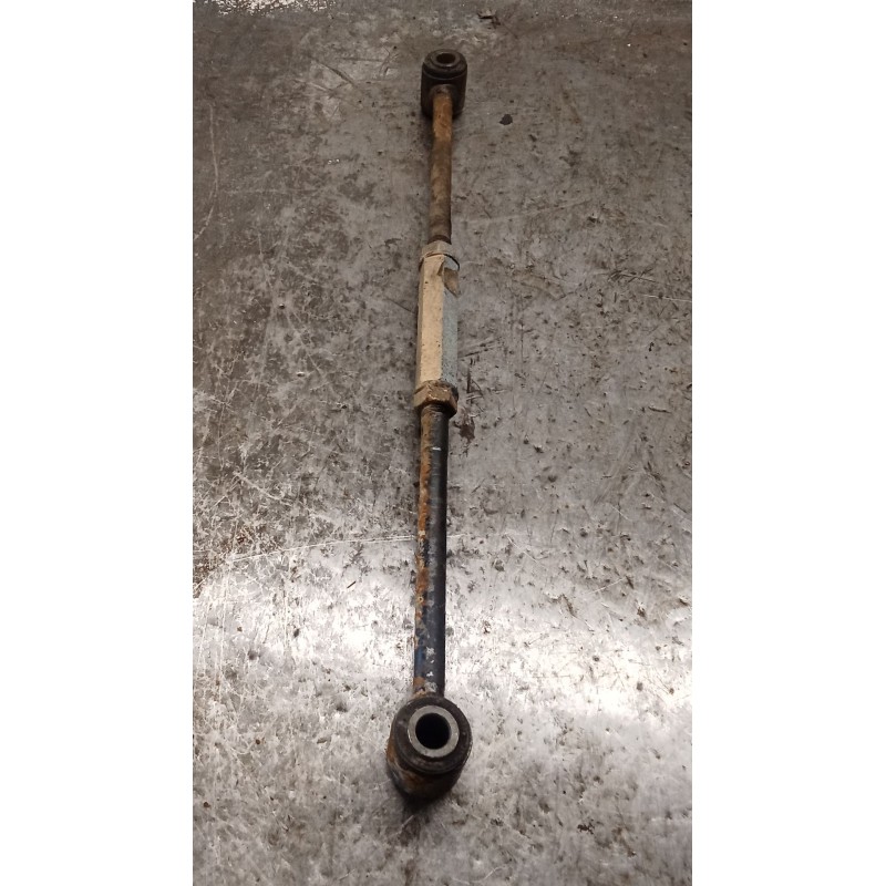 Recambio de brazo suspension superior trasero izquierdo para toyota corolla (_e11_) 1.4 16v (zze111_) referencia OEM IAM   00